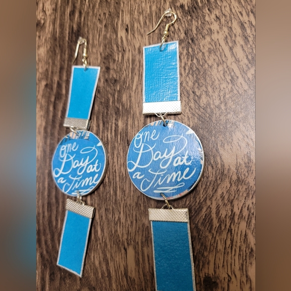 HAND CRAFTED Blue Faux Watch Style Dangle Earrings - Picture 4 of 4